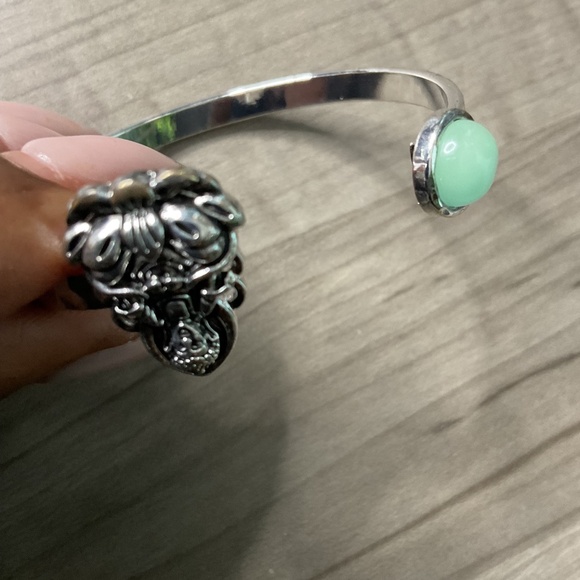 Buddha Cuff Bracelet - Picture 4 of 4